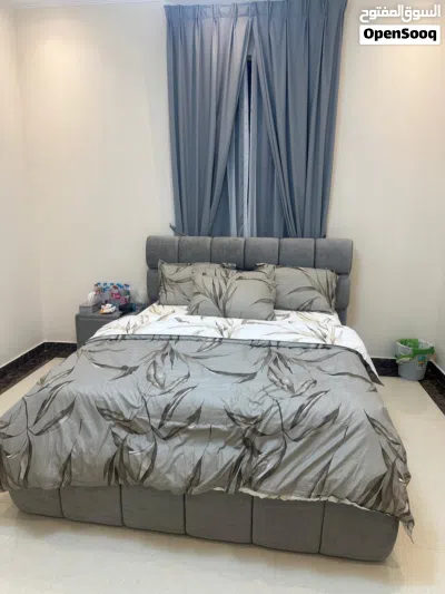 Queen Size Bed With Mattress And Drawer ( 4 Beds available) 3