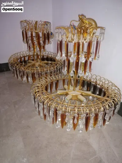 ثريات مستعملات للبيع 2