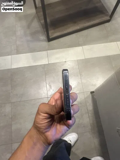 ايفون 15 pro max 4