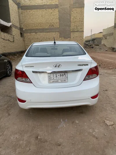 هیۆندای ئاکسێنت SE 2