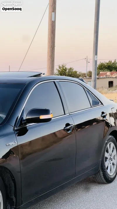 تويوتا كامري XLE 4