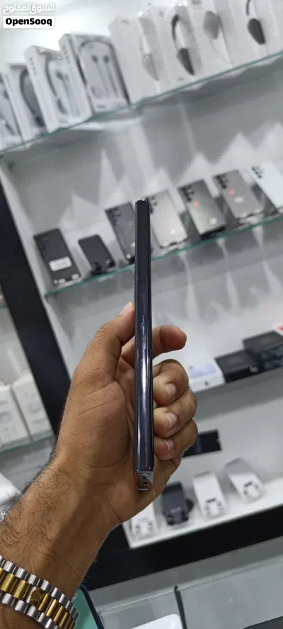 s23 ultra 256 GB 8 ram 4