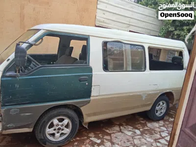 Hyundai H1 Standard 4