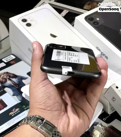 عرض خااص : iPhone 11 128gb هواتف بحالة الوكالة مع ملحقاته و ضمان بأقل سعر لا يفوتكم 4