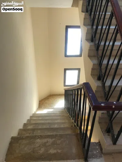 منزل للإيجار الطابق الثاني العامرات منطقة الاولى بلقرب من السوق، 4