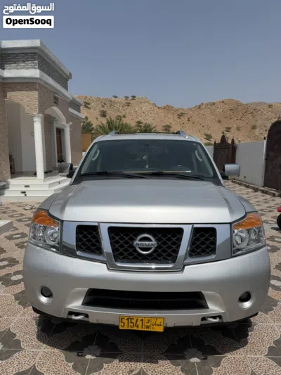 Nissan Armada Platinum 2