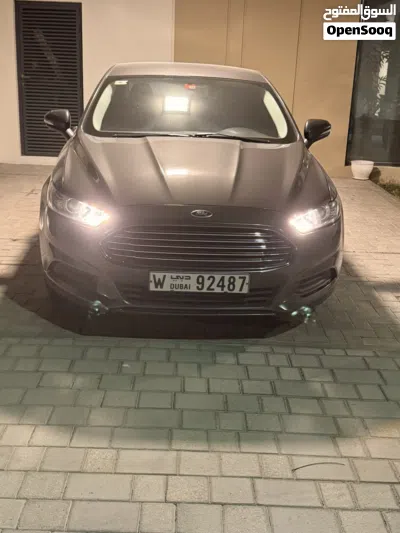 Ford Fusion SE 2
