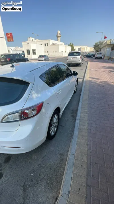 Mazda 3 Standard 2