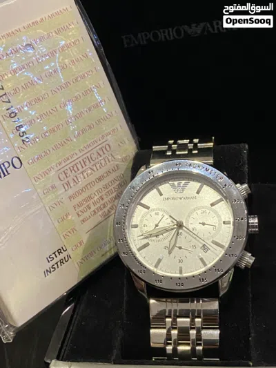 ساعة امبوريو ارماني ماستر بحالة الجديدة تماما استعمال تجربة فقط Emporio Armani 4