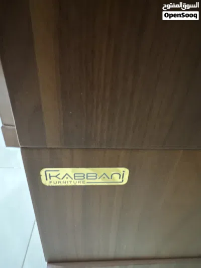 Open glass door cupboard 4