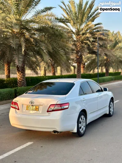 Toyota Camry LE 4