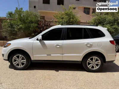 Hyundai Santa Fe Limited 2