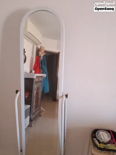 مرأة جديدة بلجيكي الصنع داخل برواز ستانلس ابيض سهلة الحركة وعجل لتسيهل الحركة ديكور واستعمال 2