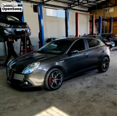 Alfa Romeo Giulietta Giulietta Veloce 2