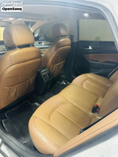 Hyundai Sonata Limited 4