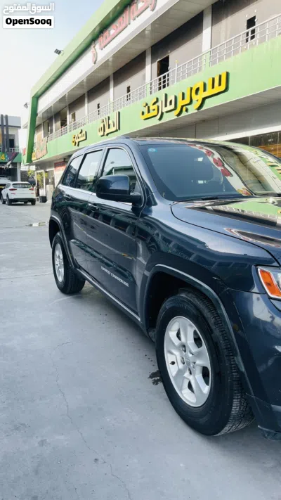 Jeep Grand Cherokee Laredo 2