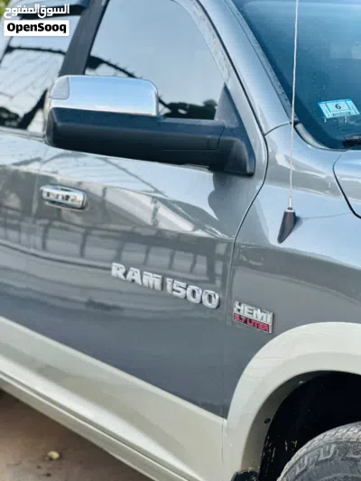 Dodge Ram Laramie 4