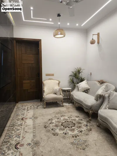للبيع بيت في شارع فلسطين المهندسين مساحته 50 م 2