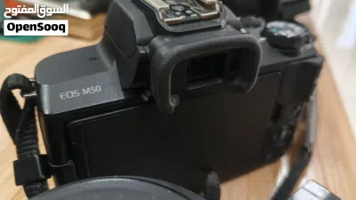 كانون M50 مع عدسات 2