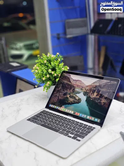 APPLE MACBOOK AIR YEAR 2020 MODEL A2337 M1 PROCESSOR 8GB RAM 250GB SSD 13.3 INCH DISPLAY 2