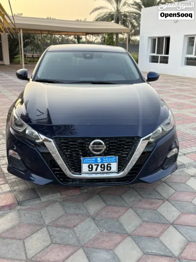 Nissan Altima S 4