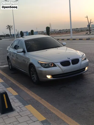 بي ام دبليو الفئة 5 528 4