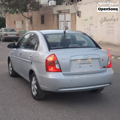Hyundai Accent Limited 4