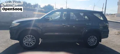 Toyota Fortuner SR5 3