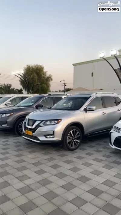 Nissan Rogue SL 4