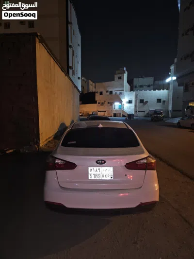 كيا سيراتو Standard 2