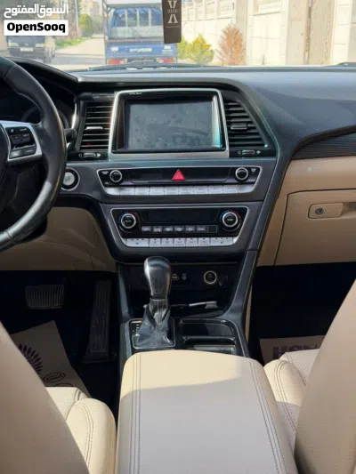 Hyundai Sonata Limited 3