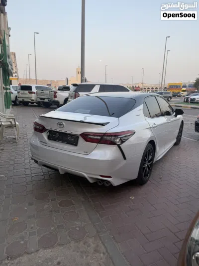 Toyota Camry Sport 3