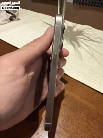 iPhone 15 pro 256 2