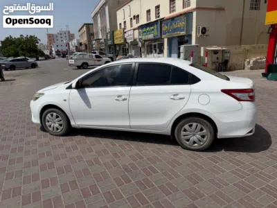 تويوتا يارس E 4