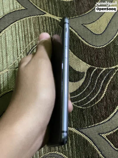 آيفون 8 عادي 3