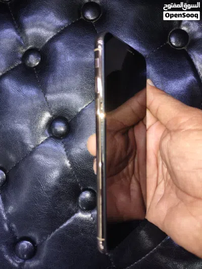 iphone xs vary good original condition 2