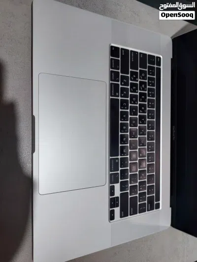 للبيع ماك بور 2019 i9 رام 64 جيجا 512 قيقا 4