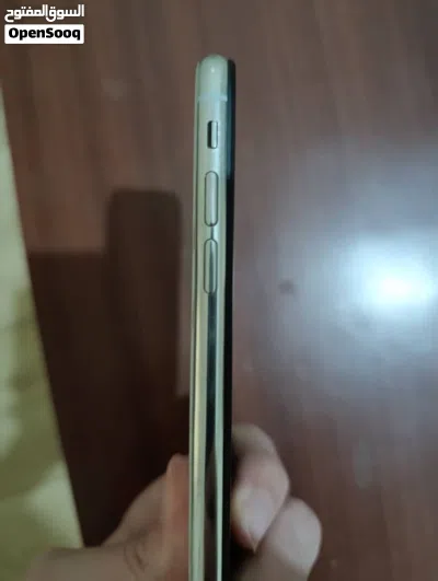 ايفون Xs ابيض فقط ب 45 الف ريال قابل للتفاوض 3