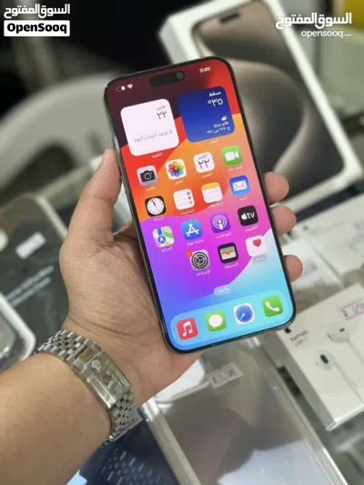 عرض خاااص : iPhone 15 pro max 256gb مع ضمان الوكيل و هاتف بحالة الوكالة مع ملحقاته بأقل سعر 2