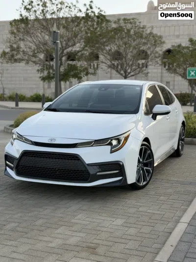 Toyota Corolla SE 4