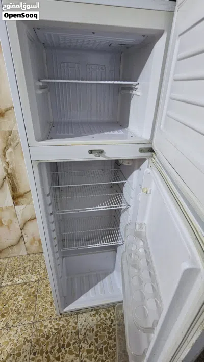 ثلاجة للبيع 2