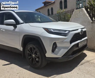 تويوتا راف فور XLE 3