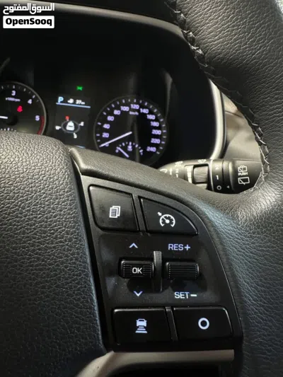 Hyundai Tucson GL 4
