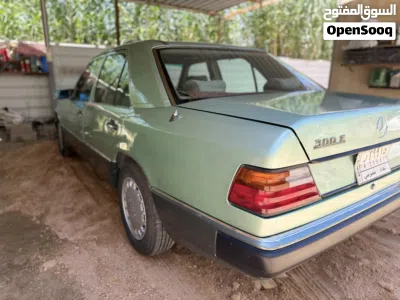 Mercedes Benz E-Class E 300 2