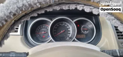 Nissan Tiida 2