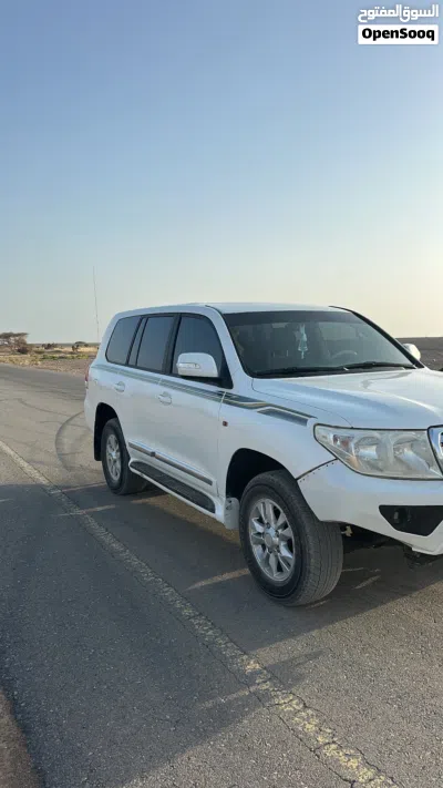 تويوتا لاند كروزر GXR 3