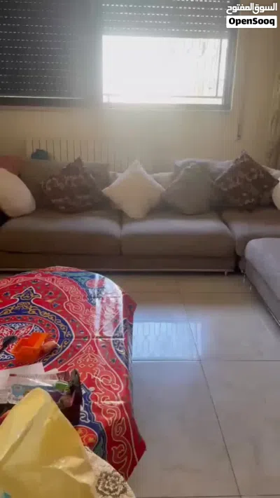 كورنر فاخر بحالة شبه جديدة 3