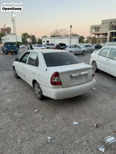 Hyundai Verna Standard 4