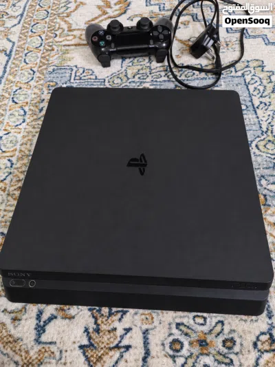 بلايستيشن 4 (PS4) مستعمل مع يد وسلك – استخدام 3 أشهر 3