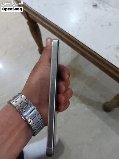 ايفون 16برو ماكس 2